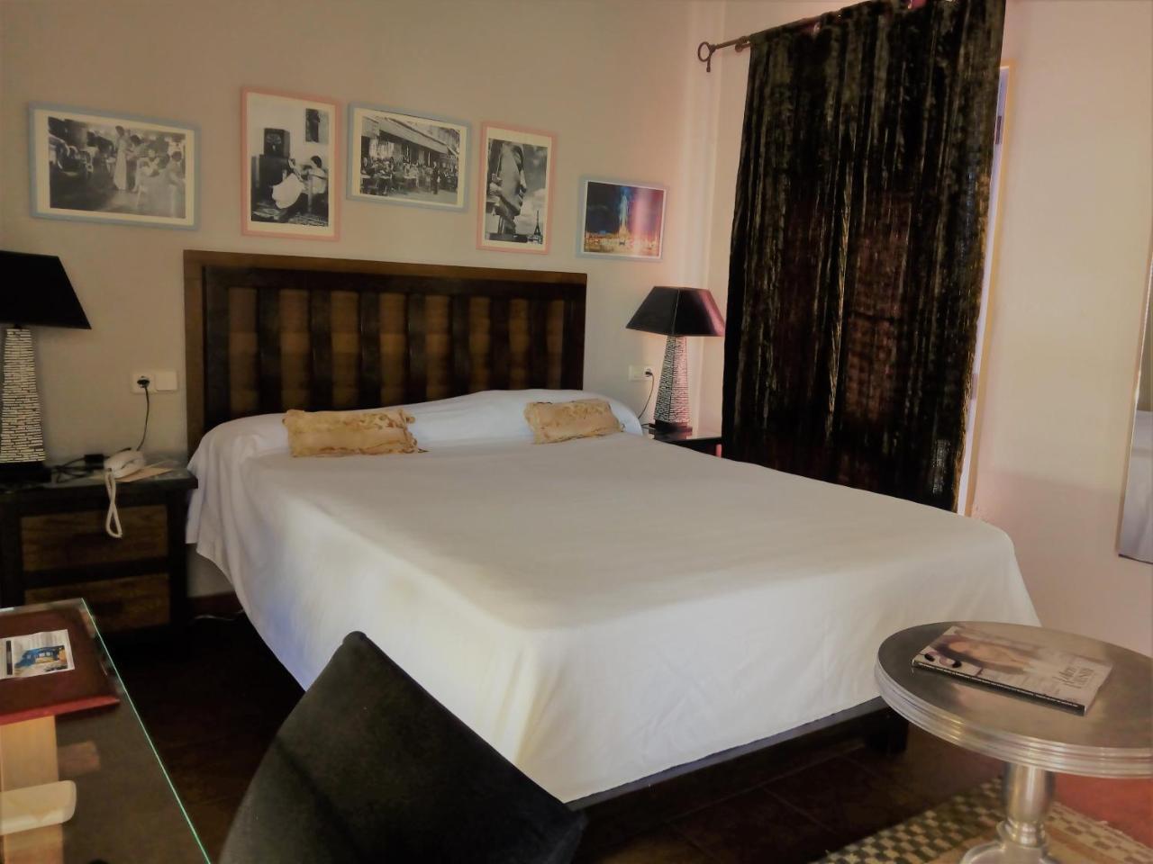 Hotel Utopia Benalup-Casas Viejas Zewnętrze zdjęcie